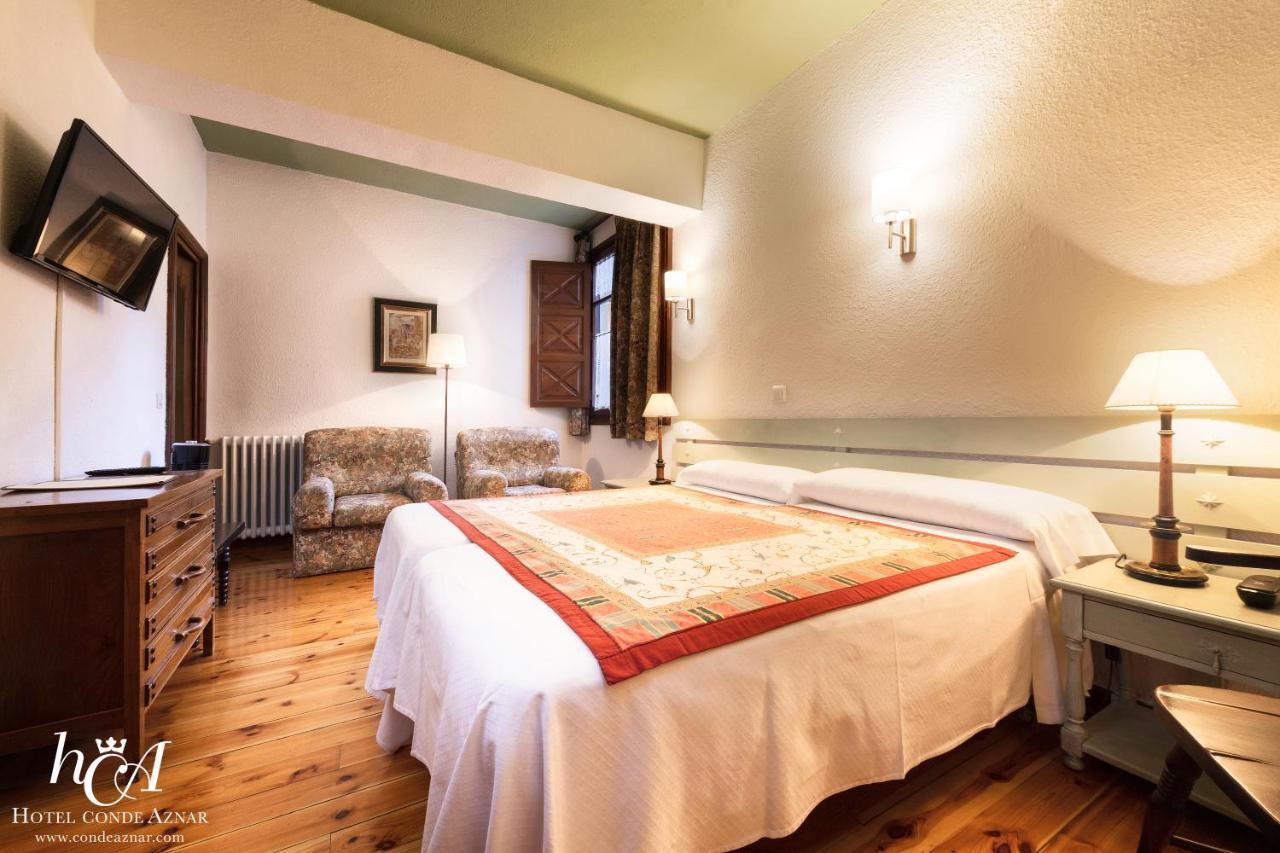 Hotel Conde Aznar à Jaca Extérieur photo