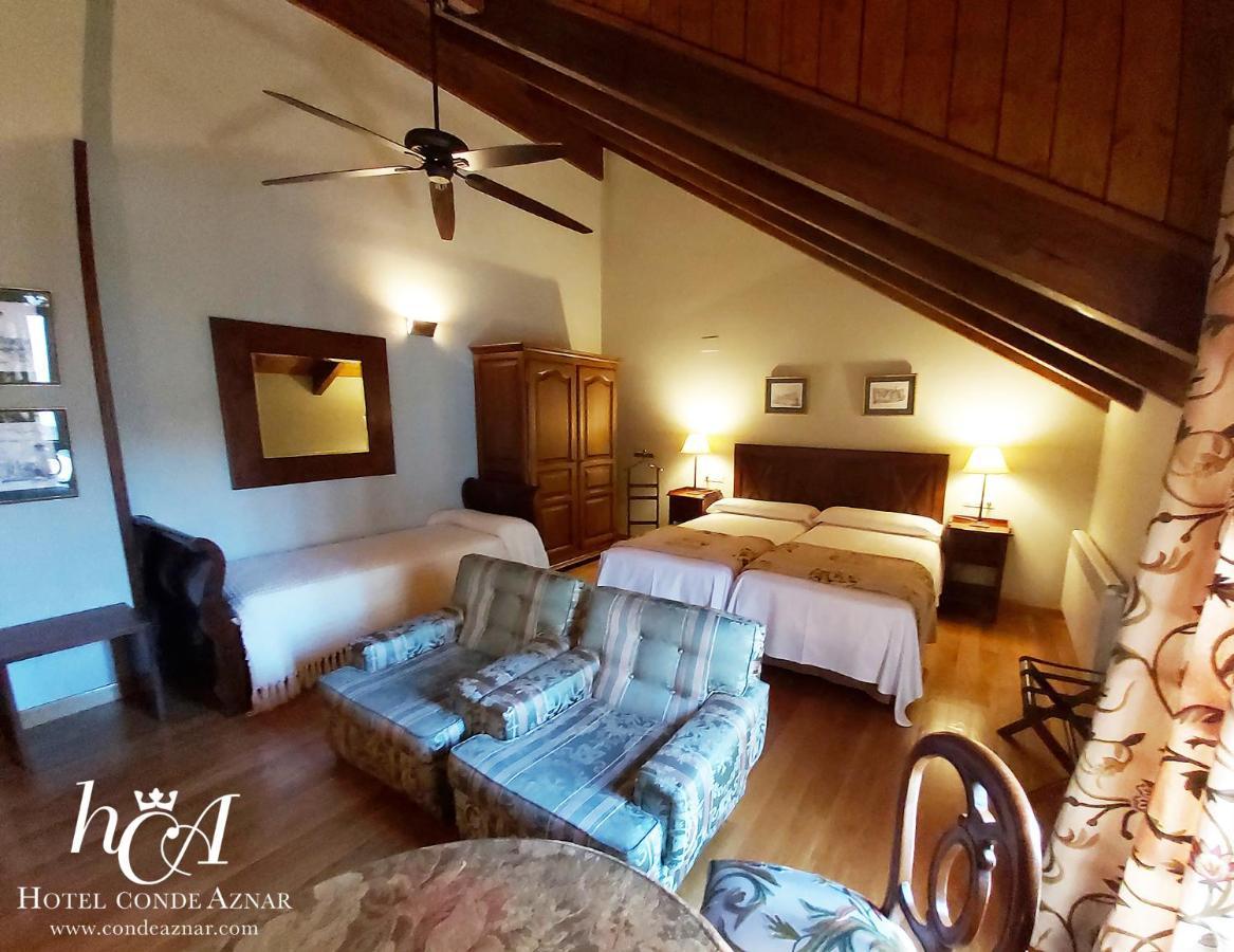 Hotel Conde Aznar à Jaca Extérieur photo